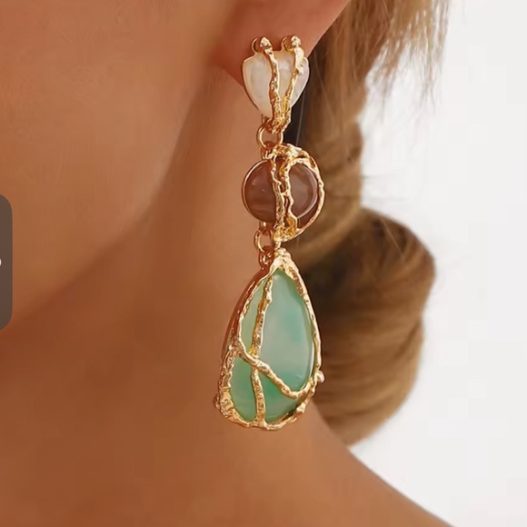 Zara Gold Green Stone Drop Earrings - Picture 1 of 10